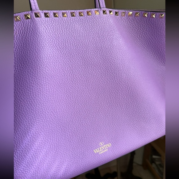 Rockstud leather tote bag - Picture 5 of 13